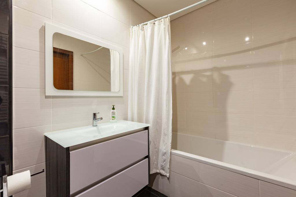 Hotel - Private Modern Home, Fully Equipped A/C, WiFi, BBQ, Parking · Fotos 11