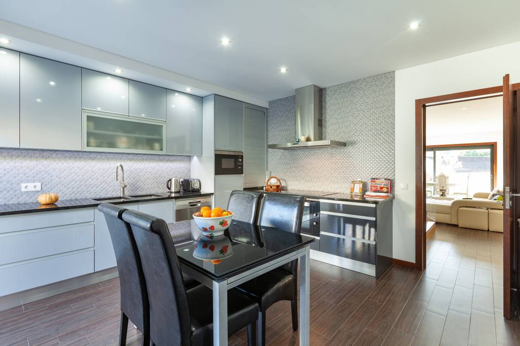 Hotel - Private Modern Home, Fully Equipped A/C, WiFi, BBQ, Parking · Fotos 6